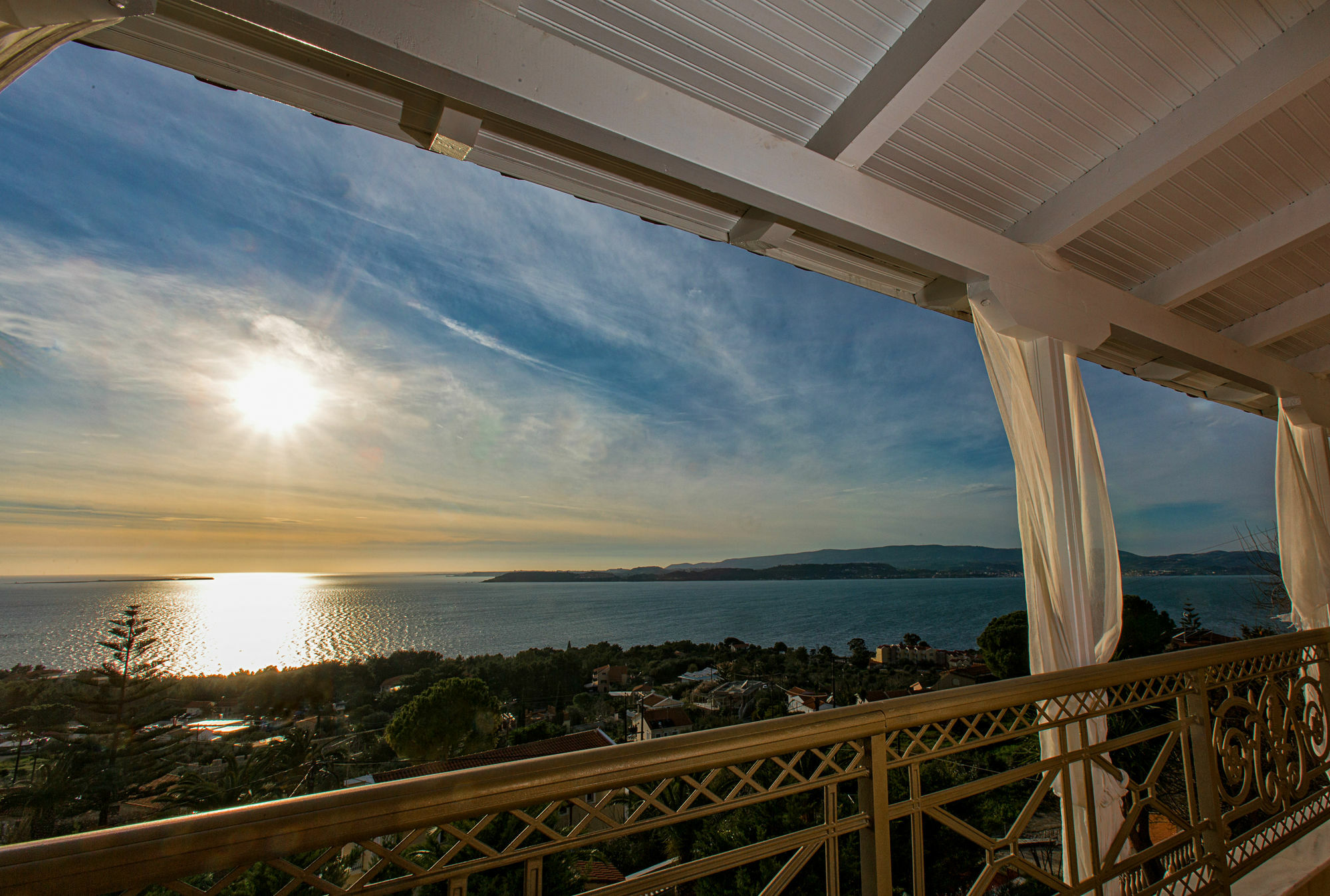Sunshine Resort Lassi  Dış mekan fotoğraf